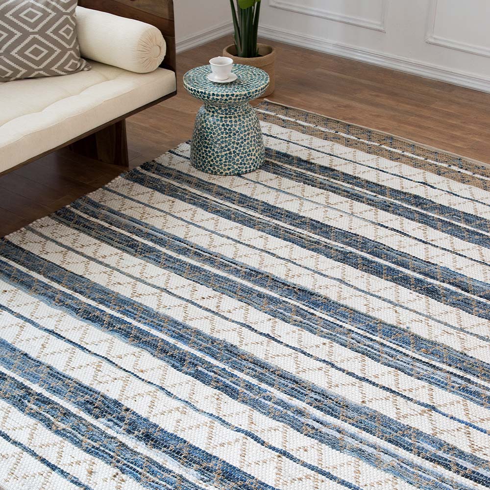 Minimalist Rug for Summer