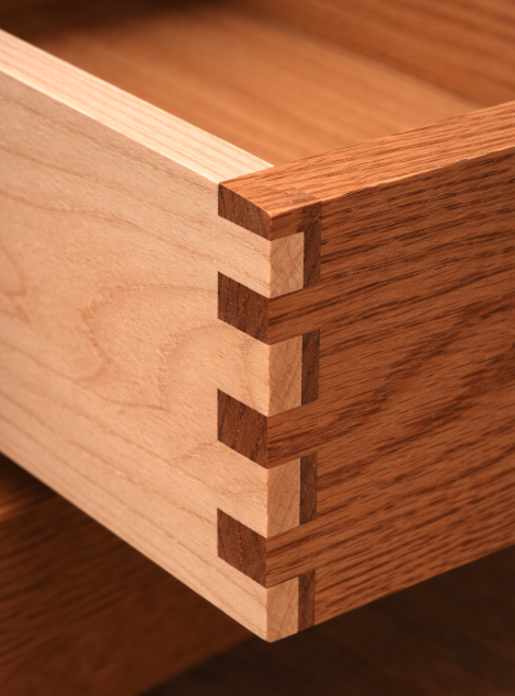 Dovetail joints on solid wood drawer for heavy weight capacity