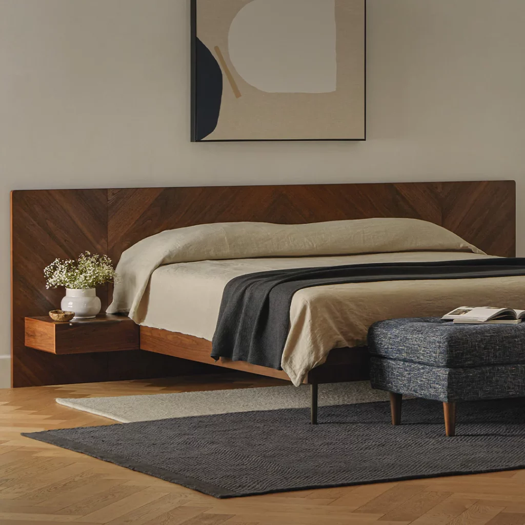 Nera King Low Profile Bed with Nightstands Set