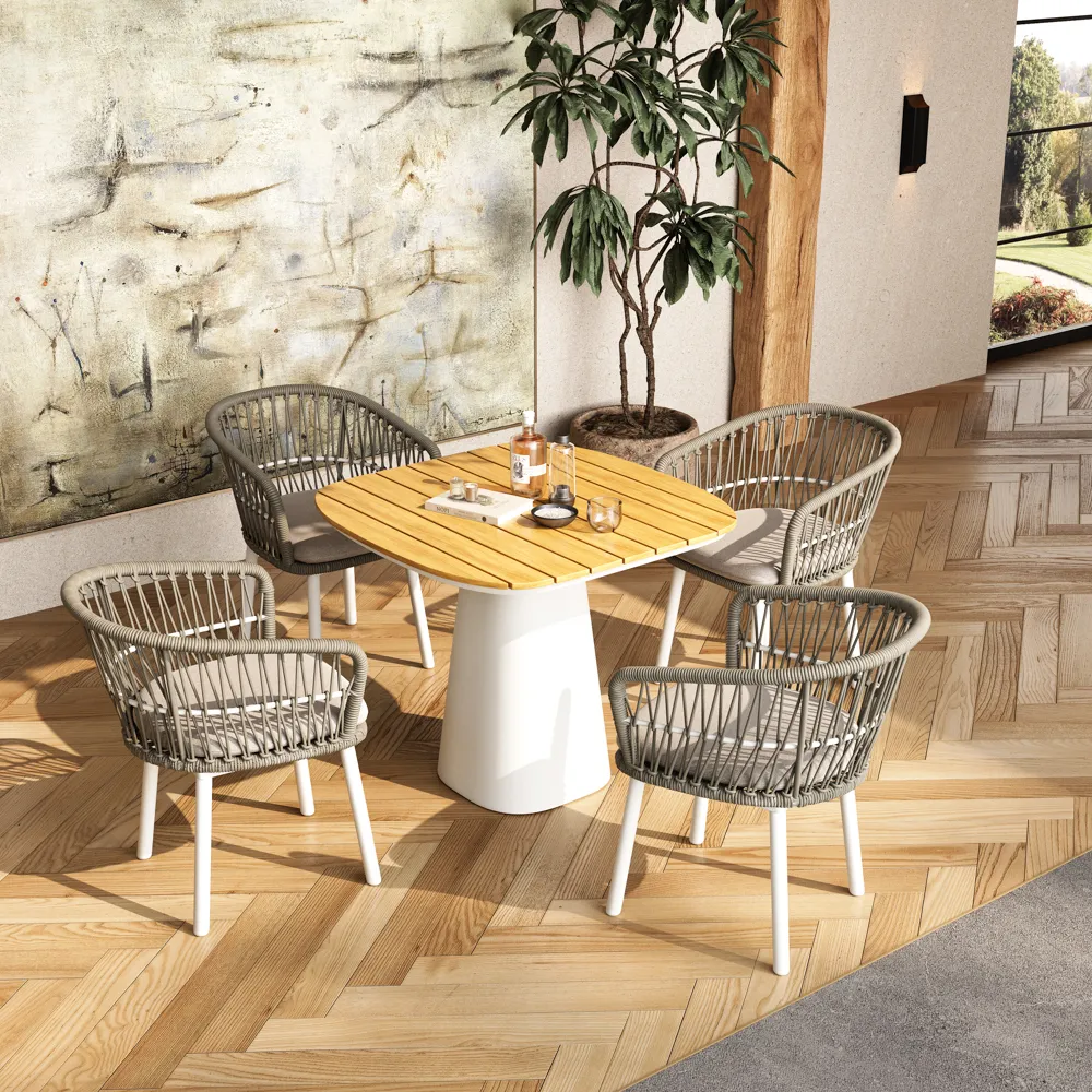 outdoor dining table and 4 chairs